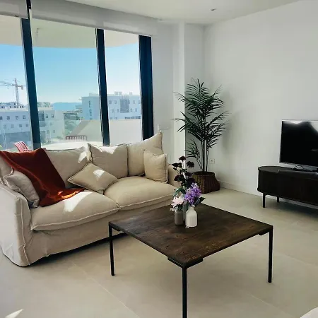 Brand New Xl Terrace 2 Bedrooms 2 Bathrooms Pool Parking 아파트