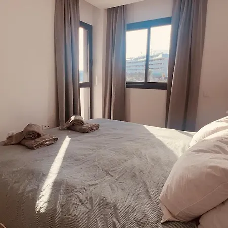 Brand New Xl Terrace 2 Bedrooms 2 Bathrooms Pool Parking