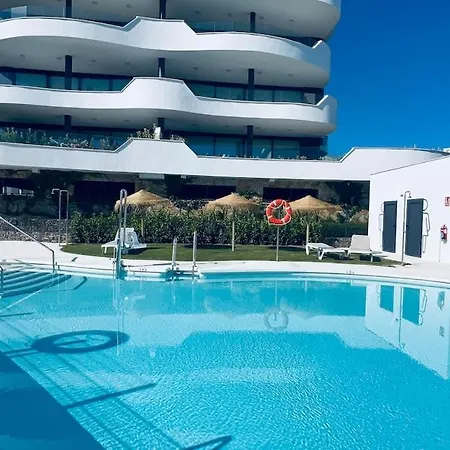 아파트 Brand New Xl Terrace 2 Bedrooms 2 Bathrooms Pool Parking 푸엔히롤라