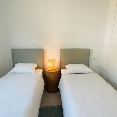 아파트 Brand New Xl Terrace 2 Bedrooms 2 Bathrooms Pool Parking