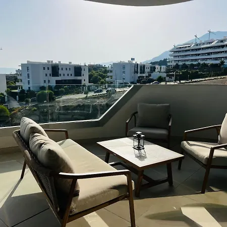 Brand New Xl Terrace 2 Bedrooms 2 Bathrooms Pool Parking 아파트 푸엔히롤라