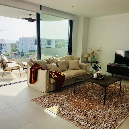 아파트 Brand New Xl Terrace 2 Bedrooms 2 Bathrooms Pool Parking *