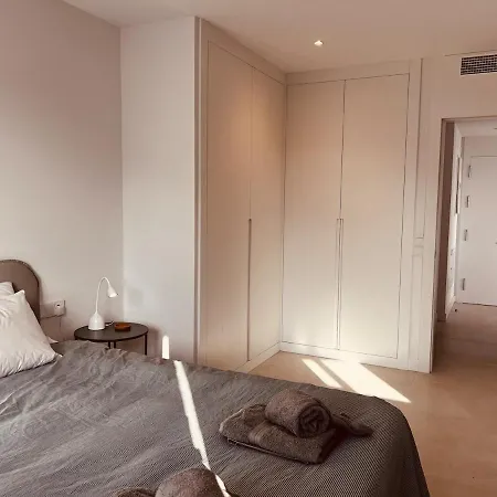 Brand New Xl Terrace 2 Bedrooms 2 Bathrooms Pool Parking 아파트 *