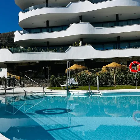 Brand New Xl Terrace 2 Bedrooms 2 Bathrooms Pool Parking Lejlighed