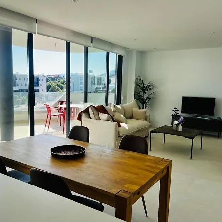 Brand New Xl Terrace 2 Bedrooms 2 Bathrooms Pool Parking * 푸엔히롤라