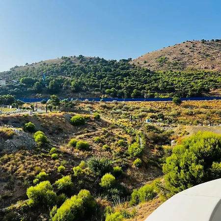 Brand New Xl Terrace 2 Bedrooms 2 Bathrooms Pool Parking