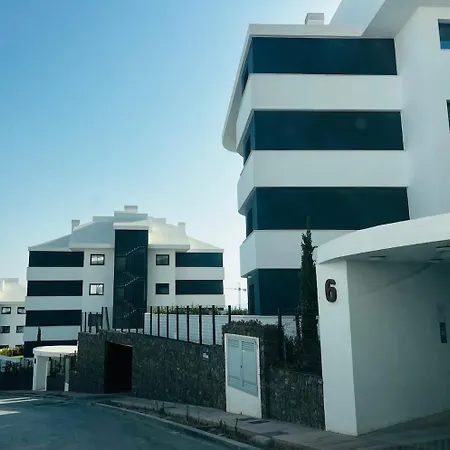 Brand New Xl Terrace 2 Bedrooms 2 Bathrooms Pool Parking 아파트 *