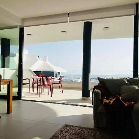 Brand New Xl Terrace 2 Bedrooms 2 Bathrooms Pool Parking 아파트 *