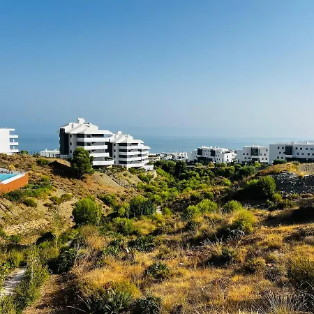 Brand New Xl Terrace 2 Bedrooms 2 Bathrooms Pool Parking * 푸엔히롤라